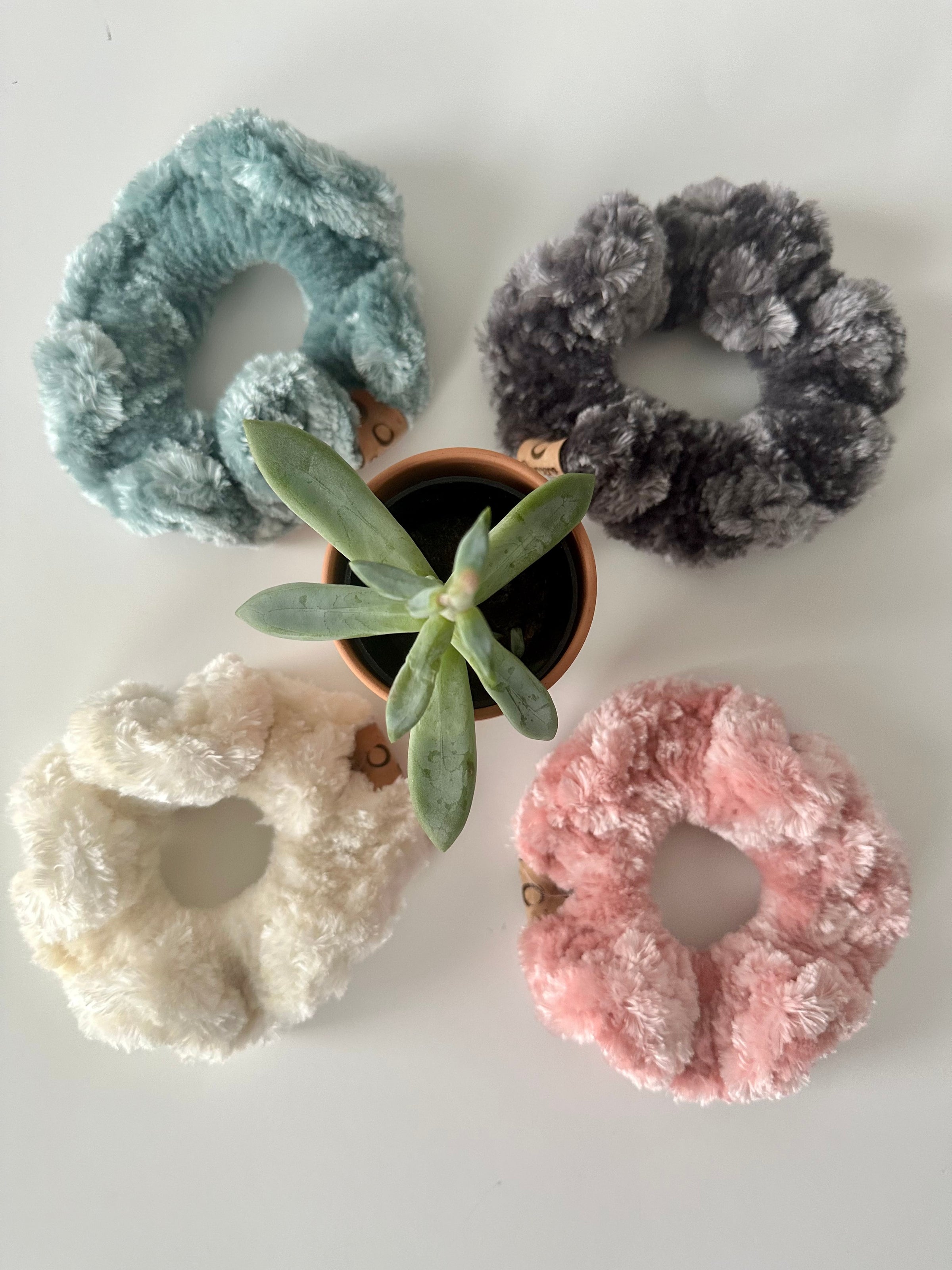 4 Serre-têtes En Crochet Faits Main - Multicolores - Style Scrunchies Pour Cheveux - Neuf Sans étiquette